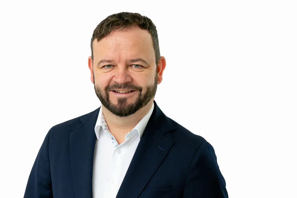 – Det er alltid vanskelig å spå om fremtiden, men slik det ser ut nå er det mer sannsynlig at nettleien vil øke enn at den reduseres de neste årene, forteller administrerende direktør Øivind Askvik.