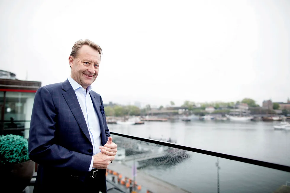 Bjørn Rune Gjelsten får oppløftende nyheter fra Konkurransetilsynet.