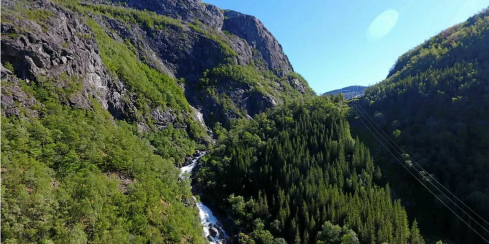 Skråvdalselva i Bindal i Nordland.