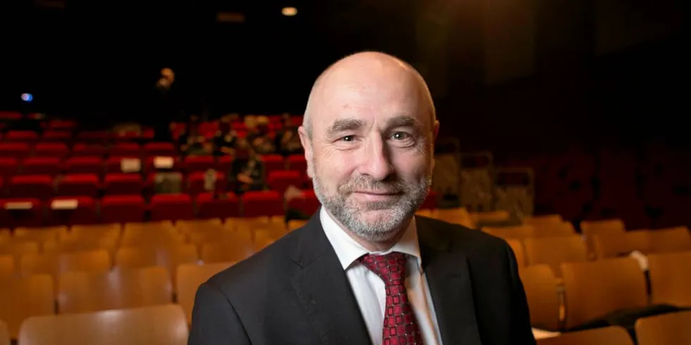 AVSLUTTER EPOSTSAKEN: Leder av kontroll- og konstitusjonskomiteen, Dag Terje Andersen (Ap), sier a komiteen etter et møte sist tirsdag har valgt å ikke gå videre med fiskeriminister Per Sandberg (Frp) sin epostsak.