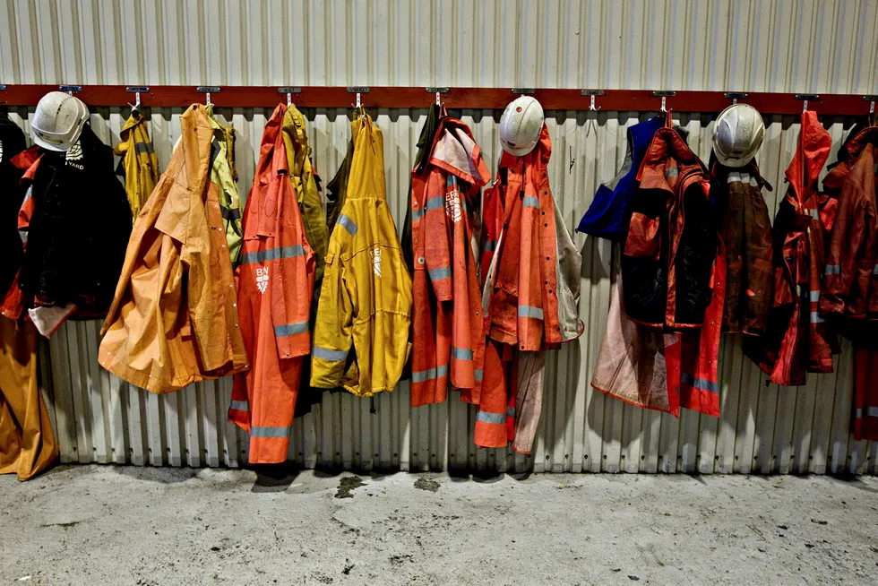 Oljebransjen har bruk for flere ansatte igjen. Nå ser man til utlandet etter kvalifisert arbeidskraft.