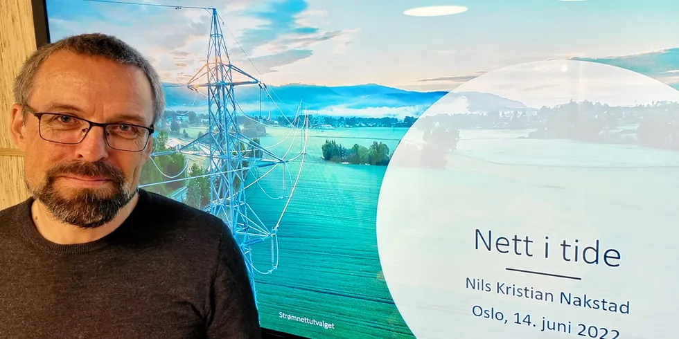 Daglig leder Steinar Benum i Linea har tidligere uttrykt ønske om å sortere nettkøen etter samfunnsnytte, som her under framleggelsen av rapporten «Nett i tide». Nå må han ta til takke med store mengder hydrogen og ammoniakk.