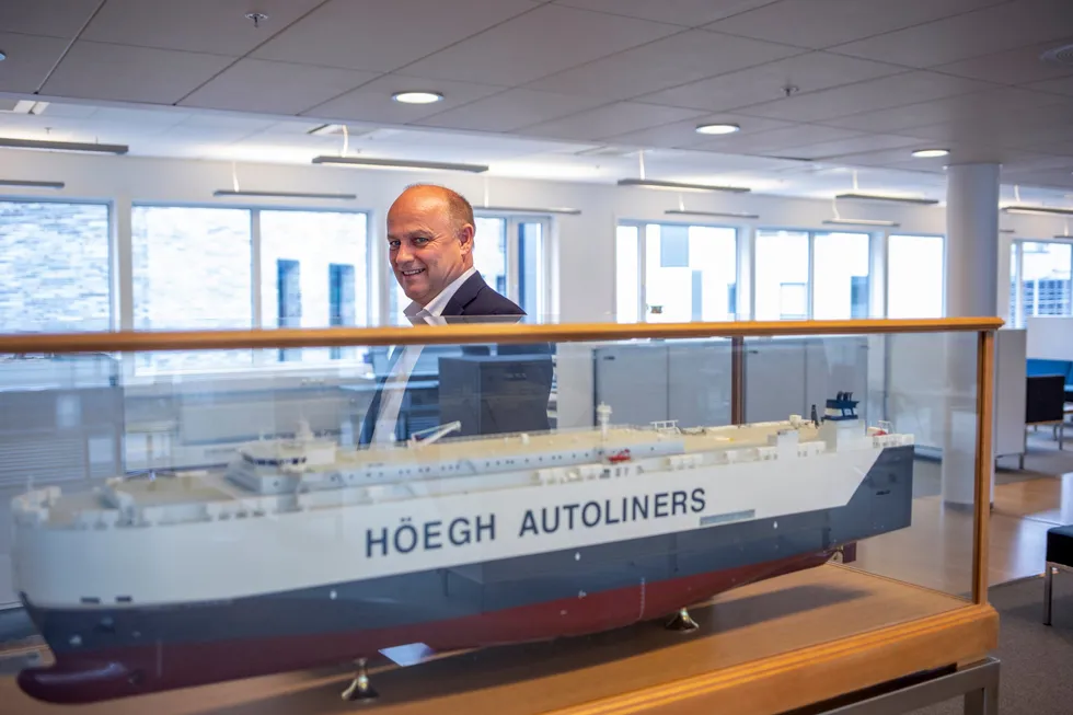 Andreas Enger leder bilfraktrederiet Höegh Autoliners.