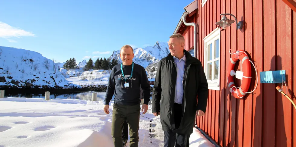 Fiskarlagsleder Kåre Heggebø og fiskeridirektør Frank Bakke-Jensen var godt fornøyde etter torsdagens rapporteringsmøte i Kabelvåg.