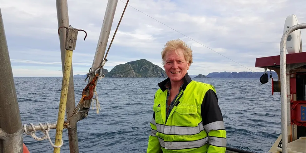 – Jeg tror ikke det er en farbar vei å gå at vi skal sende alle fartøy over 28 meter utenfor firemila over alt, sier Johnny Ingebrigtsen, fisker og SV-politiker fra Nordkapp.