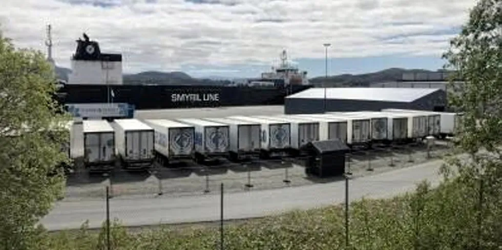 Smyril Line Cargo mener MV Akranes har bevist at at sjøtransport kan konkurrere med landveistransport siden august i fjor.