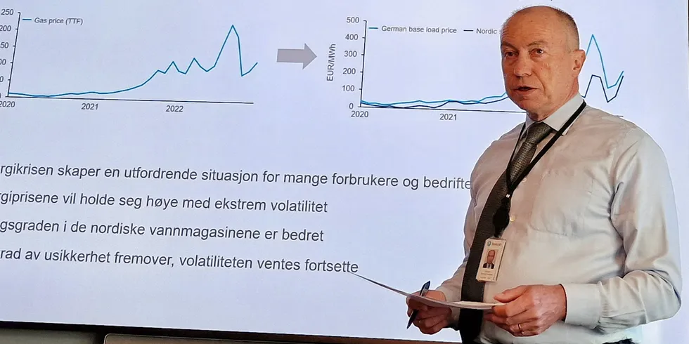 . Christian Rynning-Tønnesen på pressebrief om Statkraft-resultatet for 2022.