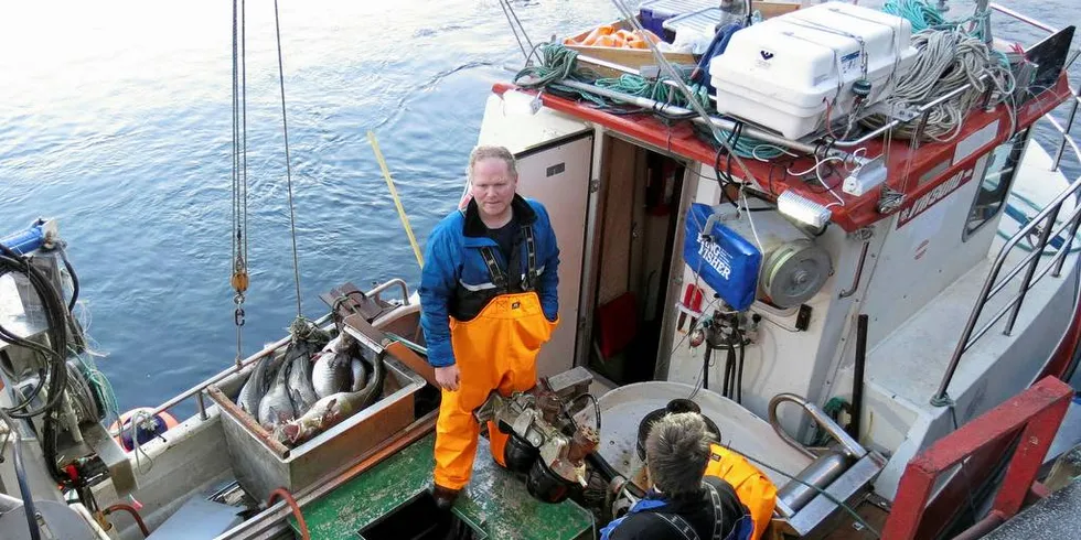 ØNSKER MER: Kvæfjord-fisker Frode Vogter, her fotografert på torskefiske, ønsker seg refordeling i sildefisket for åpen gruppe. Foto: Jon Eirik Olsen