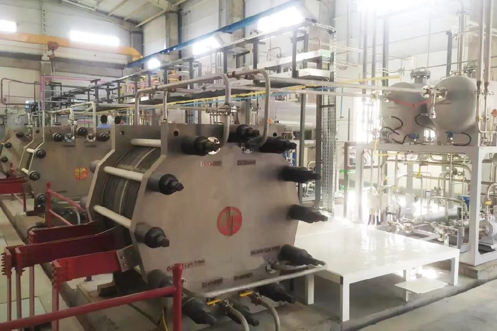 A Tianjin Mainland electrolysis system.