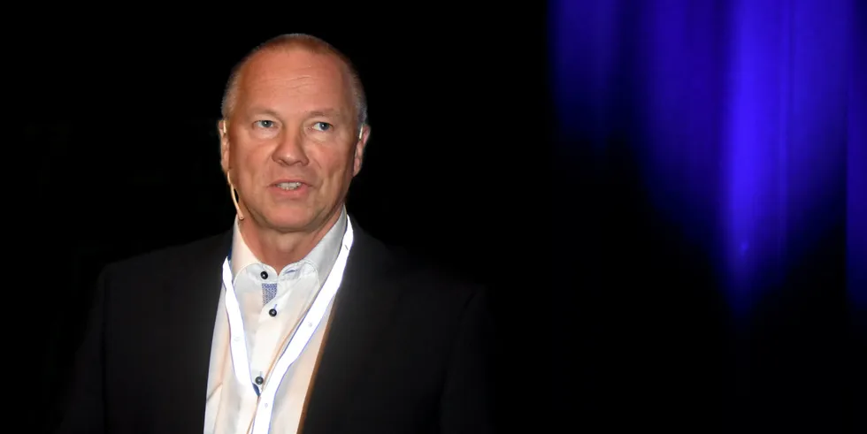 Kannibalisering gjør at det gjelder ikke å komme for langt ut i utbyggingskøen, advarer Olav Botnen i Volt Power Analytics. Selskapet anslår at Sørlige Nordsjø II reduserer strømprisen i NO2 med rundt 10 øre/kWh når havvindparken er fullt operativ.