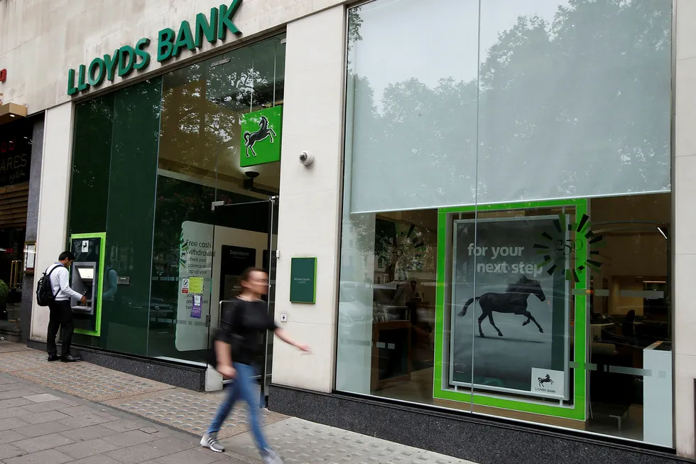 Britiske Lloyds Bank er blant de europeiske storbankene som kommer dårligst ut. Her filialen på Berkeley Square i London.