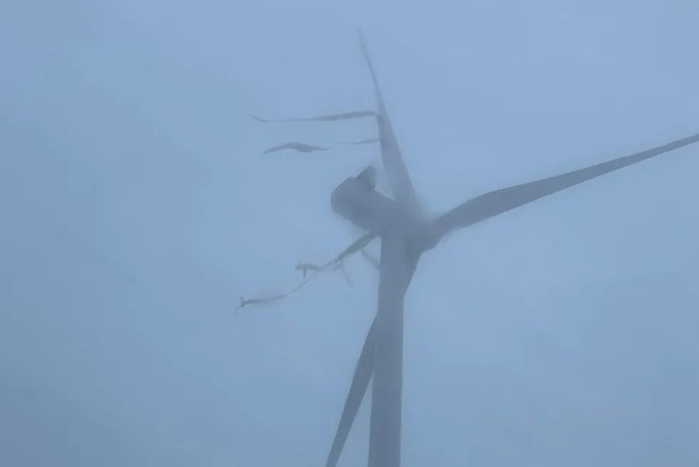 A photo of a stricken Vestas V117-4.2MW wind turbine at the wind farm in Norway.