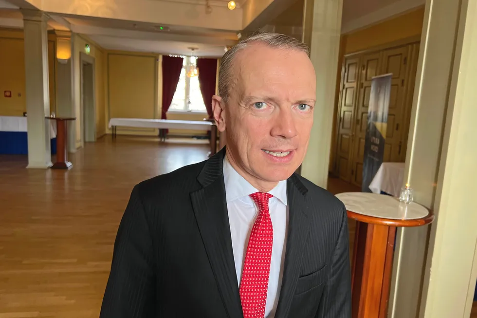 Giles Dickson representerer over 500 vindkraftmedlemmer i Europa.