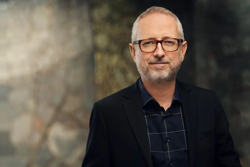 – Å utvikle mer fornybar energi er kanskje det viktigste Norge og Europa må gjøre de neste tiårene, sier Bård Vegar Solhjell som blir den nye Fornybar Norge-sjef.
