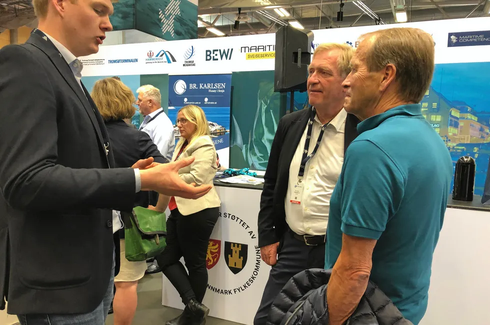 Erik Ianssen lanserte Stakeholders rapport på CO2- og drivstofforbruk for et lydhørt publikum under Nor-Fishing-messen. Nå starter for alvor arbeidet med å produsere hydrogen i Zerokyst-samarbeidet.
