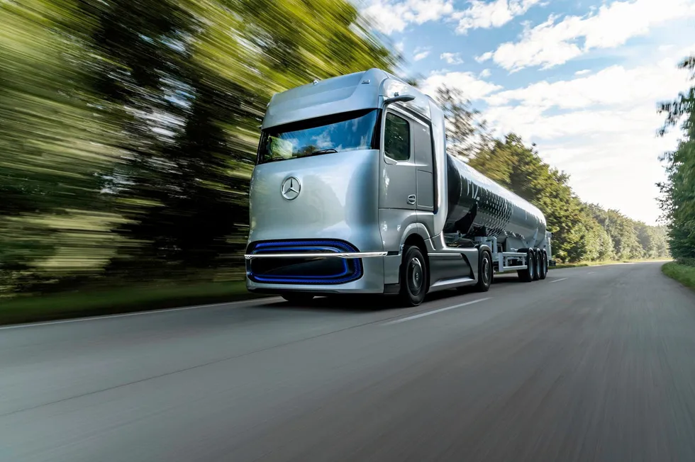 Daimler's Mercedes-Benz GenH2 hydrogen-powered fuel-cell truck, which is planned to go into series production in the second half of the 2020s.