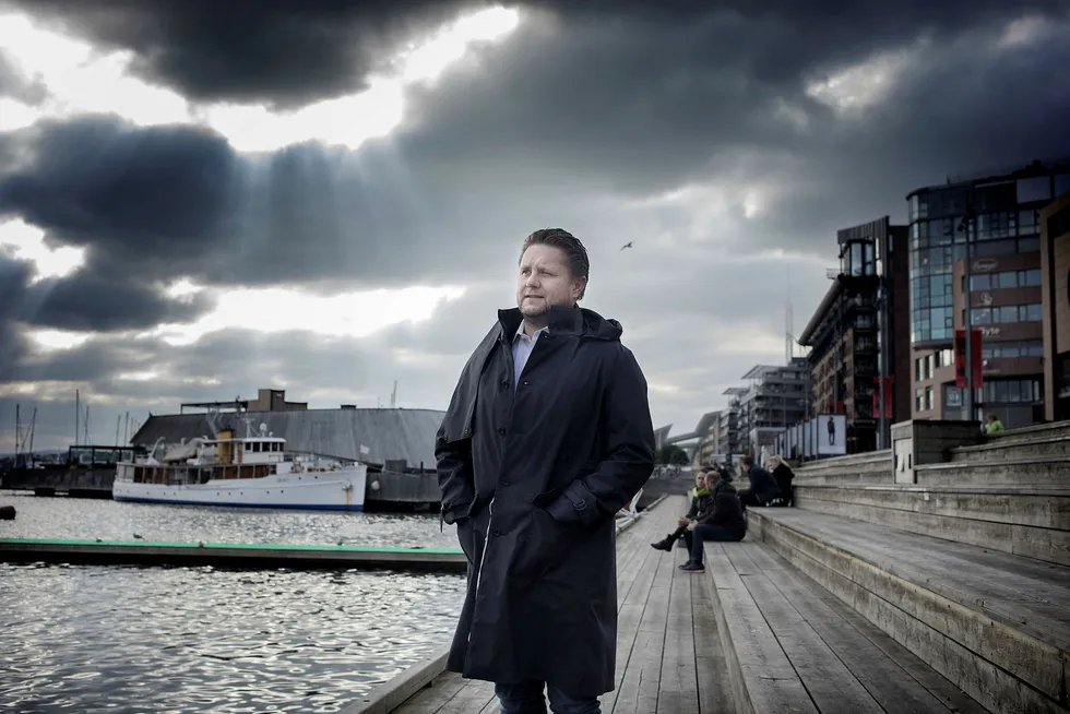 Investor Kristian Lundkvist tjente stort på børsen i fjor. Her på Aker Brygge i Oslo. Foto: Linda Næsfeldt
