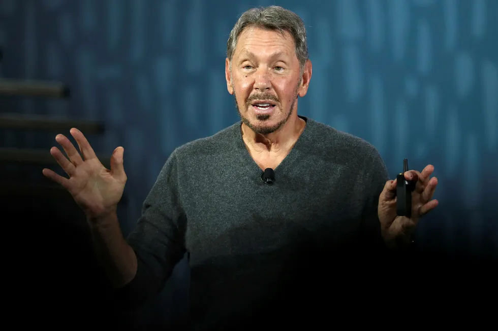 Den amerikanske milliardæren Larry Ellison ser på seg selv som en moderne samurai i teknologisektoren og kontrollerer it-selskapet Oracle. Selskapet er i ferd med å inngå en avtale som gjør de skal sikre amerikanske Tiktok-brukerdata.