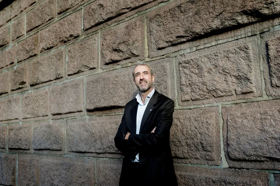 Bedriftsforbundet krever likebehandling i arbeidstid. Direktør Olaf Thommessen har egne forslag for å gi uorganiserte og organiserte bedrifter samme mulighet. Foto: Elin Høyland