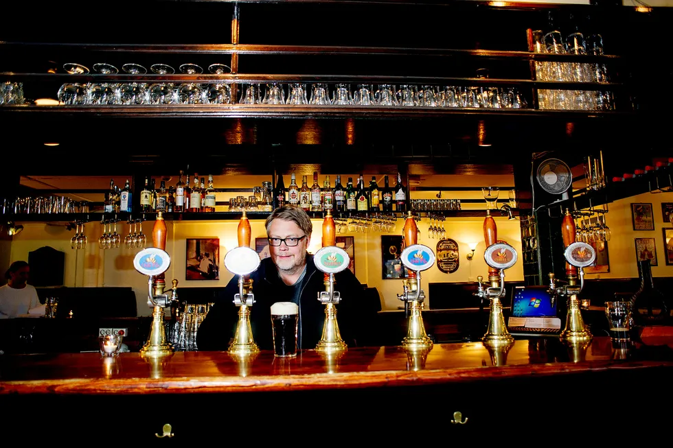 Mikrobryggeriet og Frithjof Hugnes er en av flere mindre grupperinger som har tatt opp kampen om tappekranene. Mikrobryggeriet as eier i dag både Oslo Mikrobryggeri, Trondheim Mikrobryggeri og det gamle bryggerianlegget til Union Bryggeri i Skien. Foto: Mikaela Berg