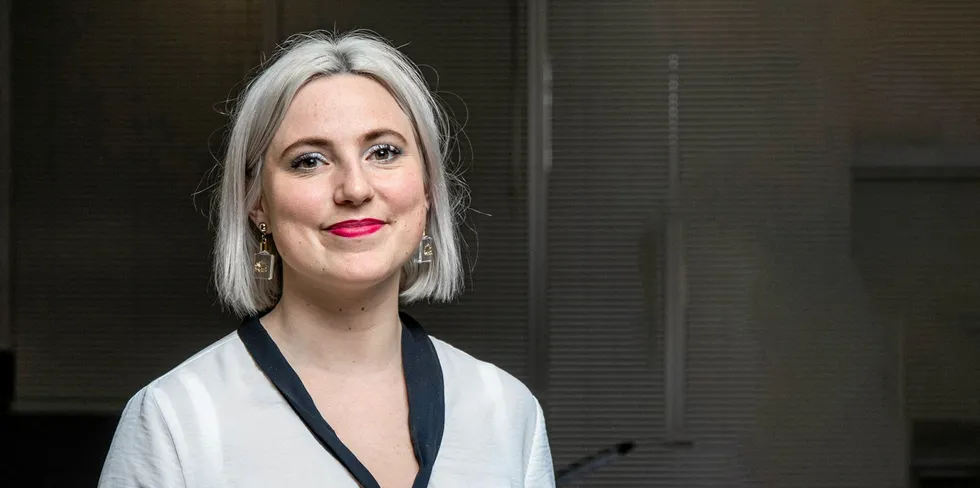 Sofie Marhaug i Rødt ville vite hvordan småkraft, vindkraft og solenergi på virket grunnlaget for konsesjonskraft-prisen.