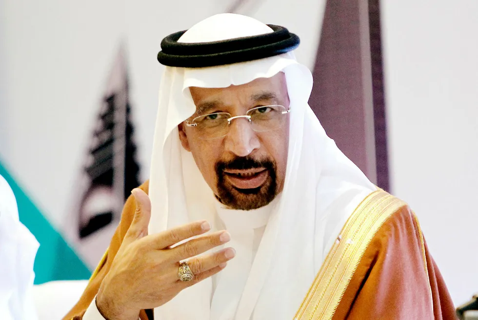 Oljeminister- og energiminister Khalid al-Falih lovet lavere eksport under oljeprodusentmøtet i St. Petersburg. Foto: Daniel Chan/AP/NTB Scanpix