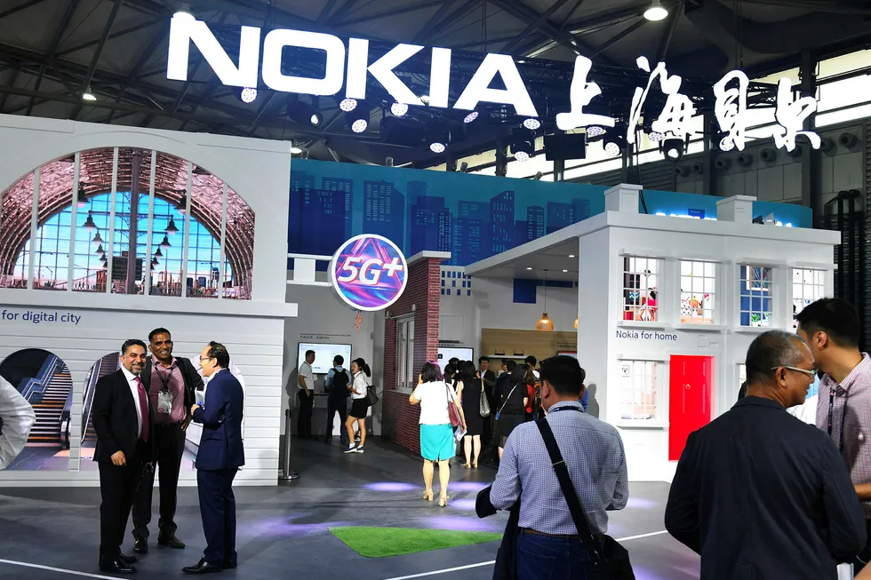 Kinesiske myndigheter vurderer å straffe Nokia og Ericsson med å ilegge selskapene eksportforbud på produkter fra selskapets kinesiske fabrikker, ifølge Wall Street Journal. Her fra Mobile World Conference i Shanghai i fjor høst.
