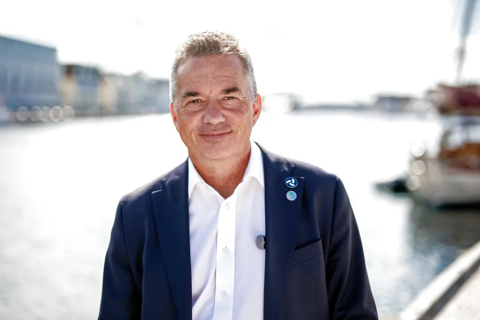 – Jeg kjenner jeg er irritert over at vi bruker så mye tid på å diskutere detaljer i et støtteregime vi aldri burde hatt, sier Gunnar Birkeland i Source Galileo Norge.