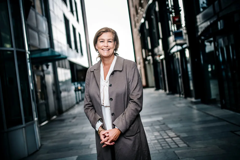 Inger Roll-Matthiesen skriver at vi oppdrar jentene våre til å være forsiktige både i familier, i idretten og på skolen.