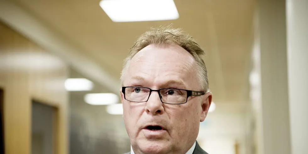 Fiskeriminister Per Sandberg (FrP) er ikke imponert over Norske Lakseelver, Norges Jeger- og Fiskerforbund og Naturvernforbundet. Foto: Mikaela Berg