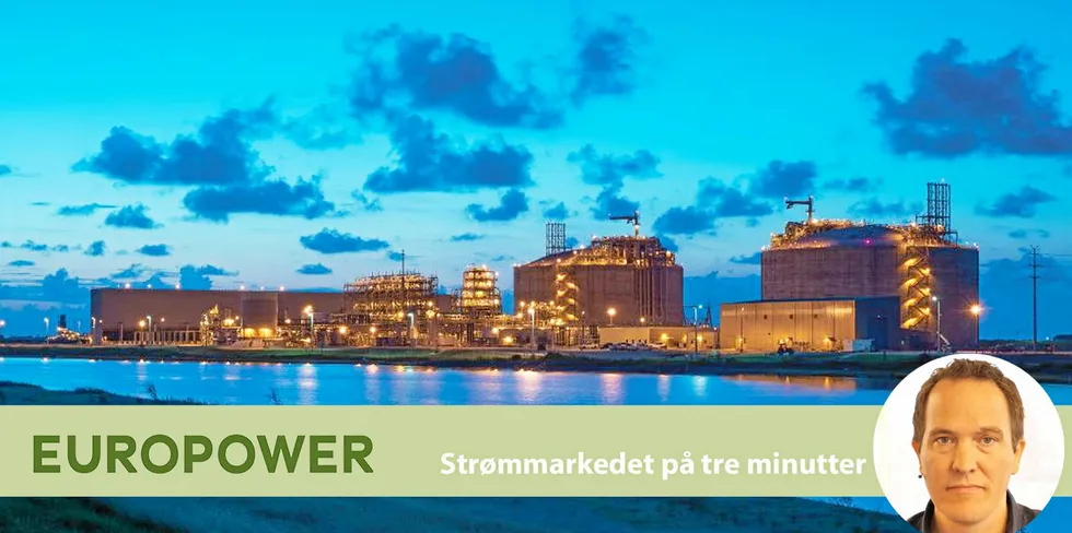 Lavere gasspriser er hovedårsaken til strømpris-fallet i Sør-Norge. En bonus er at produsentene sparer på vannet.