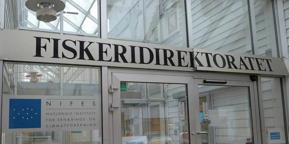 FIRKANTET: Fiskeridirektoratet har opptrådt firkantet når ringnotbåten «Endre Dyrøy» ikke fikk fiske der silden var i romjulen.Foto: OLE ERIK KLOKEIDE
