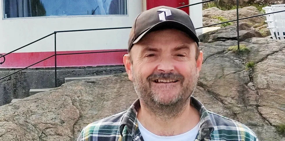 Knut Olav Tveit i Småkraftforeninga ser ingen grunn til å protestere mot ny skatt på superprofitt, men er allikevel bekymret for om skatteordningen vil tilpasses småkraftens kostnader for leie av fallrettigheter.