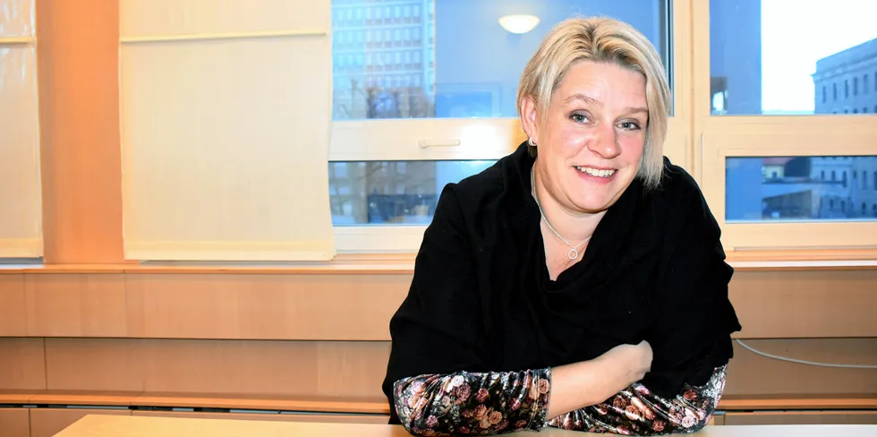 Ingenting tyder på at olje- og energiminister Marte Mjøs Persen har planer om å forhandle med andre land om å redusere norsk krafteksport.