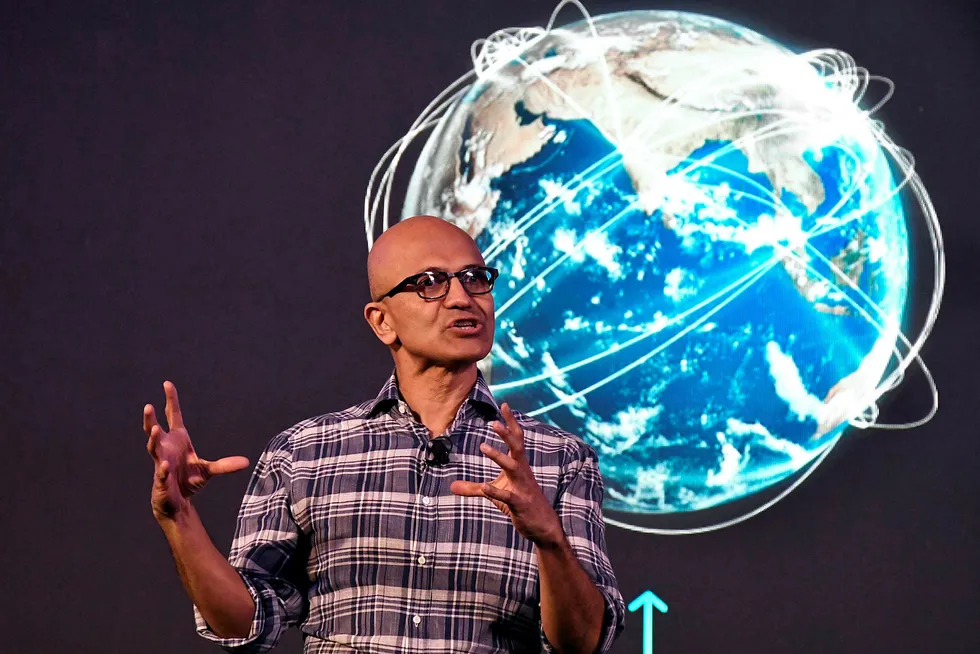 President Donald Trump ønsket ikke at Microsoft skulle overta den kinesiske appen TikTok så sent som i forrige uke. Etter en samtale med Microsofts toppsjef Satya Nadella i helgen har han gitt en frist på 45 dager på å forhandle frem et salg av TikTok til Microsoft.