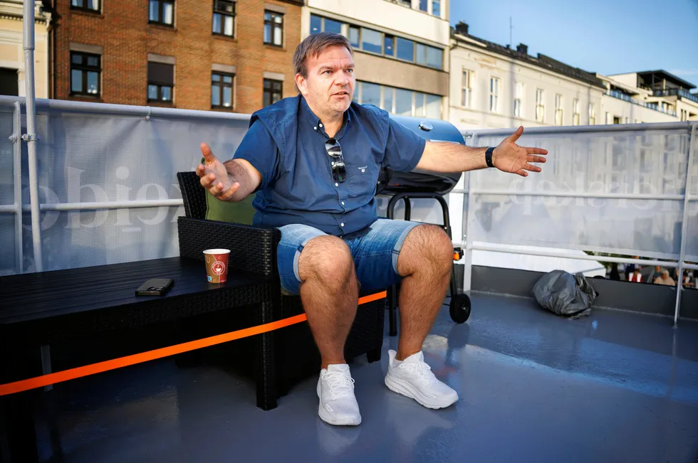 Havbruksgründer Roger Hofseth, her på aksjonsbåten «MS Gamle Havstein» under Arendalsuka i sommer. Hofseth er aktiv i kampen om å fjerne formuesskatten på arbeidende kapital.