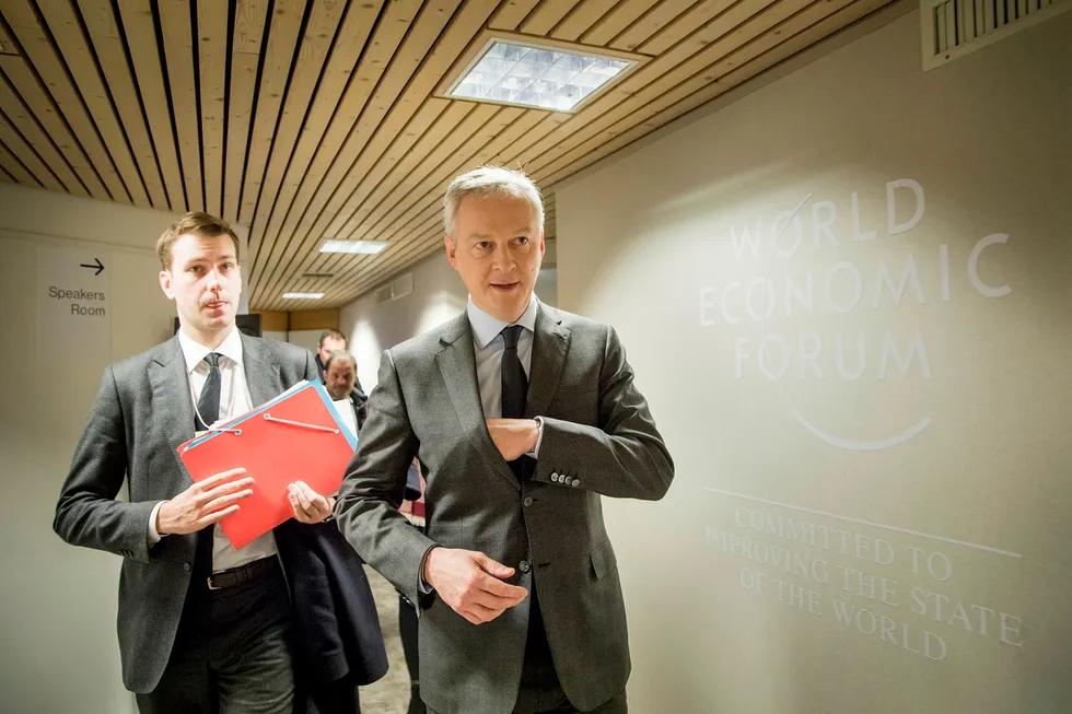 – Vi kan ikke lenger ha et skattesystem der de selskapene som tjener mest, betaler minst skatt, sier Frankrikes finansministeren Bruno Le Maire, som deltar på World Economic Forum i Davos.