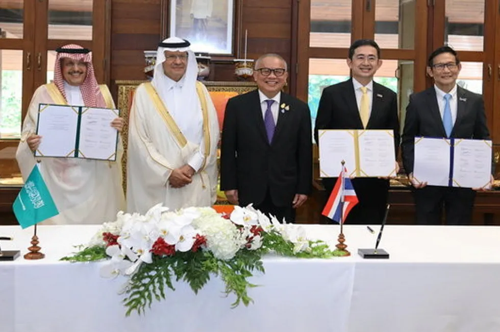 Mohammad Abunayyan, chairman of ACWA Power, Abdulaziz bin Salman Al Saud, Saudi Arabia’s minister of energy, Supattanapong Punmeechaow, Thailand’s minister of energy, Boonyanit Wongrukmit, governor of EGAT and Auttapol Rerkpiboon, CEO of PTT.