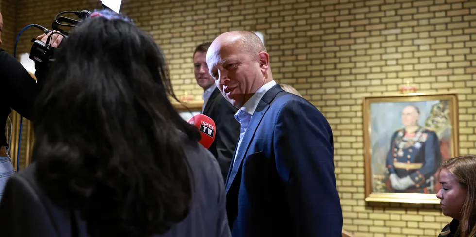 Finansminister Trygve Slagsvold Vedum (Sp) svarer om prisråd i et skriftlig spørsmål fra Nikolai Astrup (H).