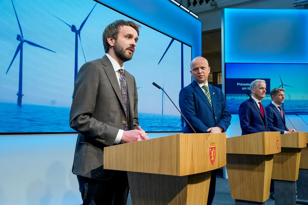 Jeg vil tro at både finansminister Trygve Slagsvold Vedum og næringsminister Jan Christian Vestre ser hvor viktig utviklingen av BankID er for norsk konkurransekraft og produktivitet, skriver artikkelforfatteren.