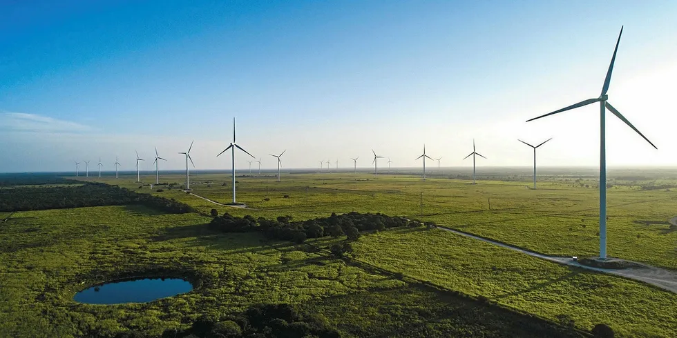 Wind farm with Siemens Gamesa 2.X - SG 2.1-114 turbines in Tizimin (Mexico)