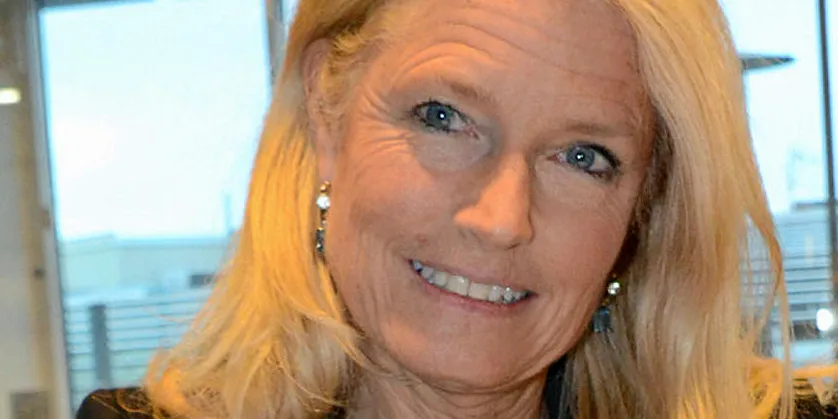 IMOT: Advokat Caroline Lund representerer LVK. Etter at Sanderud-utvalget foreslå å fjerne kommunens skatteinntekter fra vannkraft, mobiliserer både hun og organisasjonen for å få stoppet forslagene.