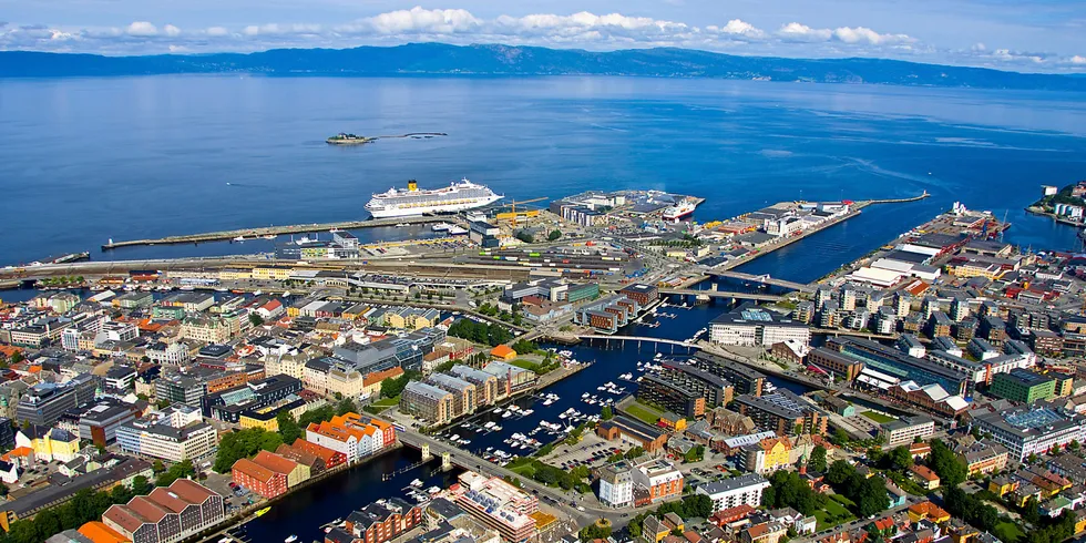 Trondheim kan få den dyreste sommerstrømmen noen sinne. Juli-kontrakten i strømmarkedet er priset helt opp til 80 øre/kWh.