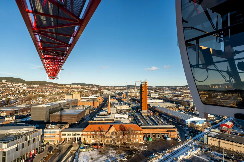 I Groruddalen i Oslo koster det nå ofte over 2000 kroner per kvadratmeter i året å leie et alminnelig produksjonslokale, skriver Rasmus Os.