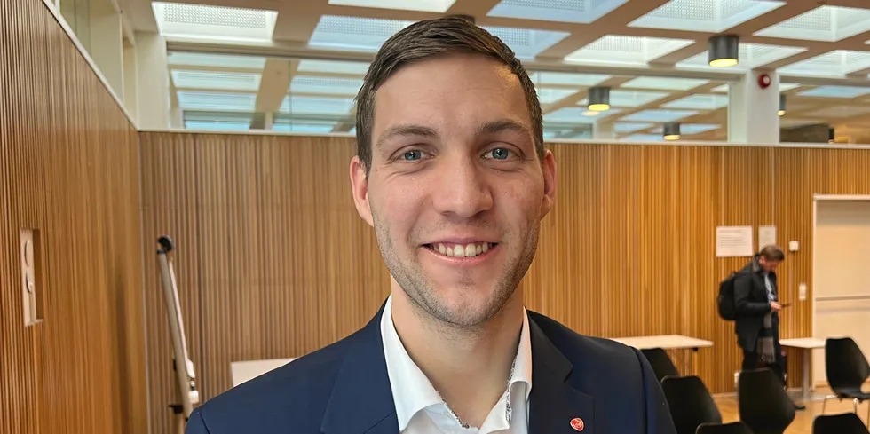 I dag fikk statssekretær Andreas Bjelland Eriksen i Olje- og energidepartementet et opprykk til klima- og miljøminister.