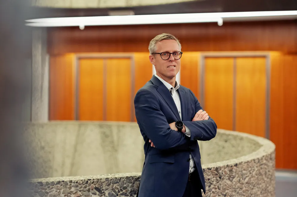 Kristian Markegård, direktør i tilsyns- og beredskapsavdelingen i NVE, deler opp beredskapsseksjon og oppretter en ny seksjon for digital sikkerhet.