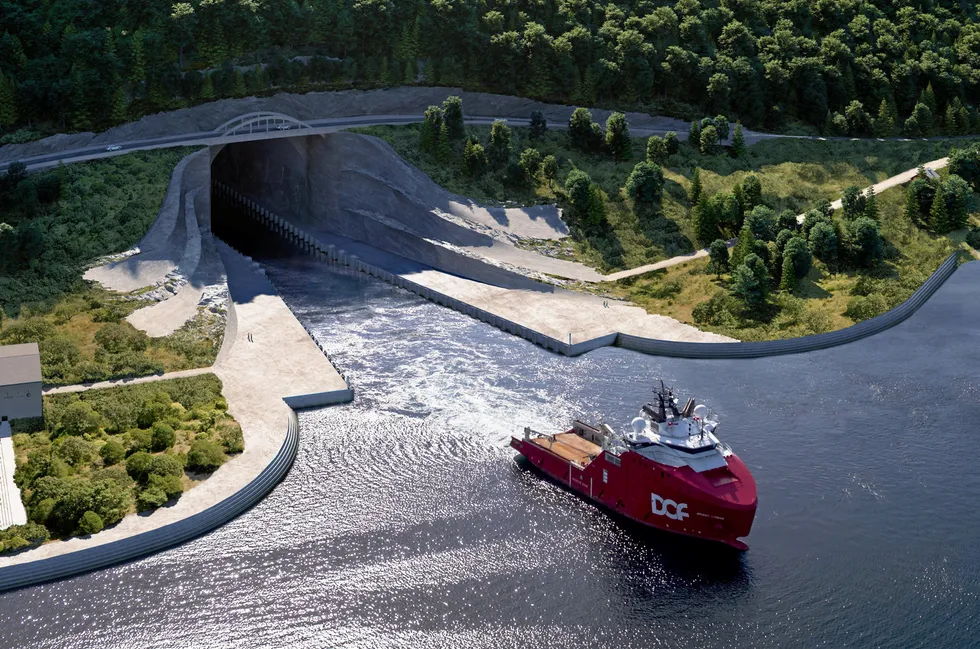 Stad skipstunnel er på vei til å bli realisert. Den norske kronekursen kan bidra til å gjøre prosjektet lønnsomt for utenlandske entreprenører, tror Kystdirektøren. Her er et oversiktsbilde over tunnellinngangen i Moldefjorden.