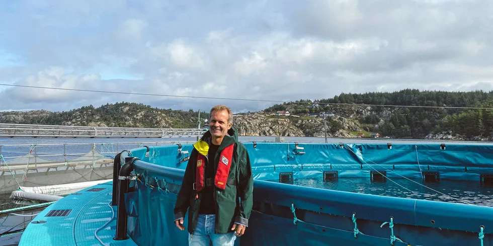 Daglig leder i Merdslippen, Vidar Vangen har jobbet med lukkede merdsystemer siden 1980-tallet.