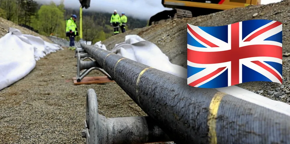 Klokken 14 lørdag sender britene 1449 MW strøm til Norge. Det er første gang siden englandskabelen åpnet, at Storbritannia eksporterer maksimalt til Sørlandet.