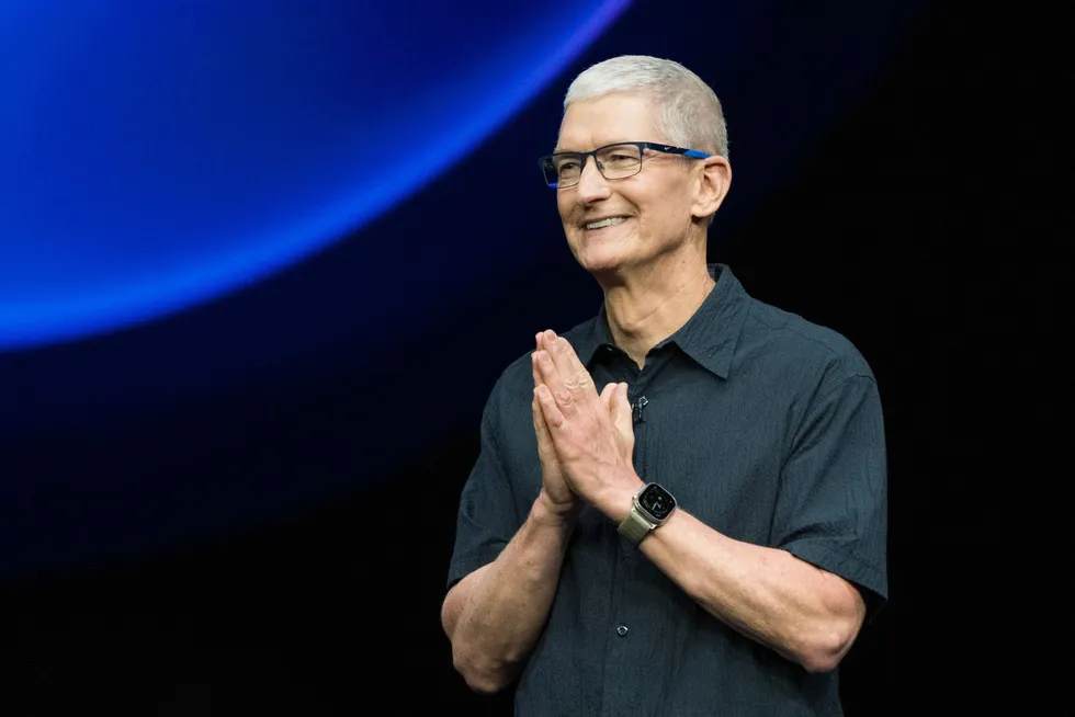 I offentligheten har Apple-sjef Tim Cook så langt vært helt taus om Donald Trumps tollpolitikk.